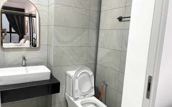 SkyTree Dualkeys Studio Homestay R2 | Bukit Indah