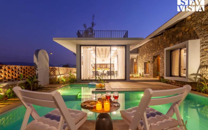 StayVista's Cobblestone Cottage - Villa with Pool View & Indoor-Outdoor Activities