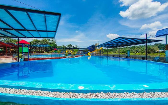 Blue Palm Mountain Resort