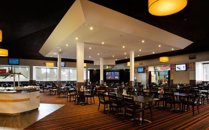 Nightcap at Gateway Hotel