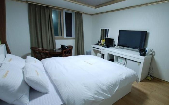 California Hotel