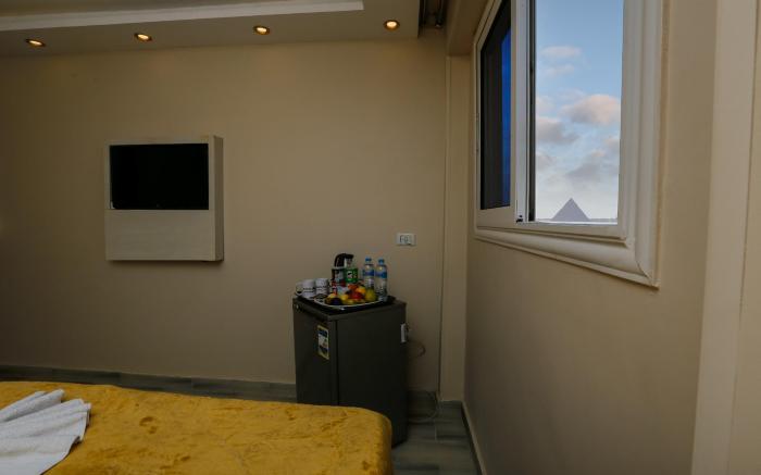 Golden Moments Luxury: Your Home by the Pyramids
