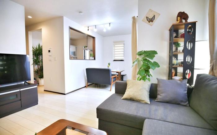 DXY51211 Spacious Private Home for 8 in Koiwa