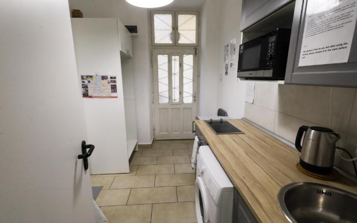 Pest-Port Apartment-ROOM 6