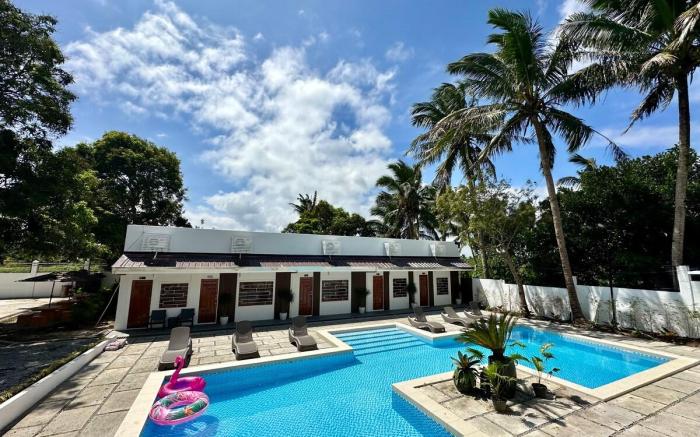Solstice Suites-Revooh Ryan Suite(good for 16 Pax)