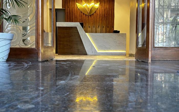 Alba Premier, Kolhapur