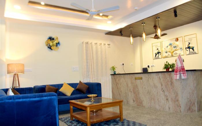 Hotel Crystal Residency