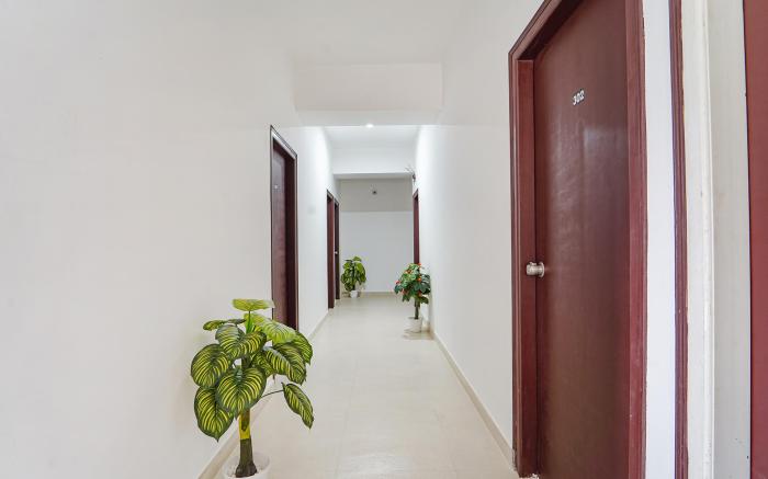FabHotel Metro Suites - Nr. ESI Hospital