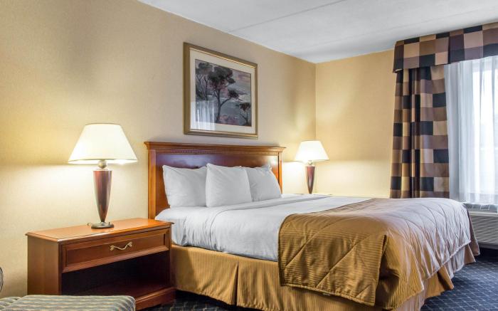 Clarion Hotel & Conference Center