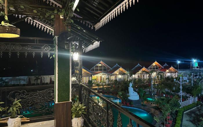YKC FARMS & VILLAS
