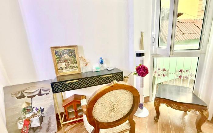 Cute loft # Saigon Heart #3’ metro