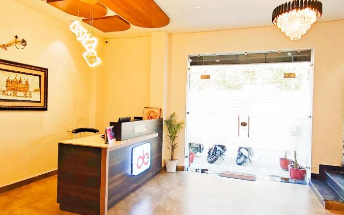 Hotel Divine Inn