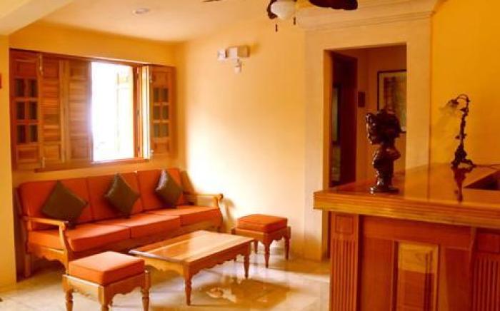 Cancun International Suites