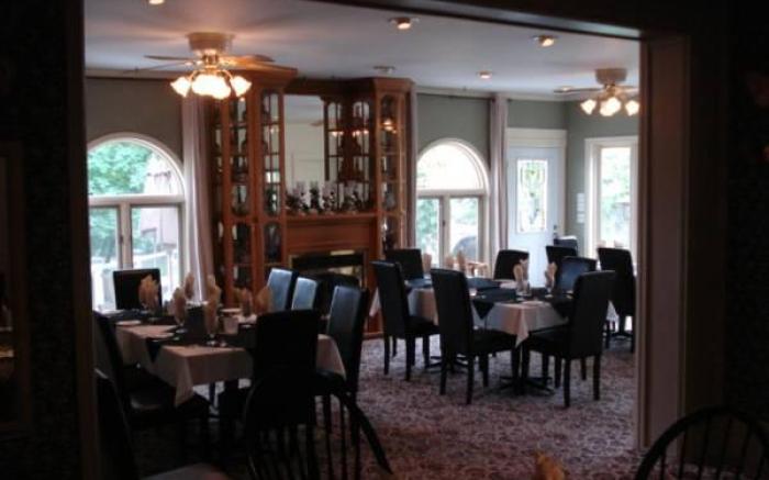 Grey Rose Suites