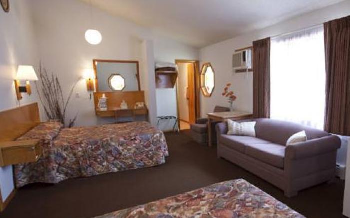Starlight Lodge