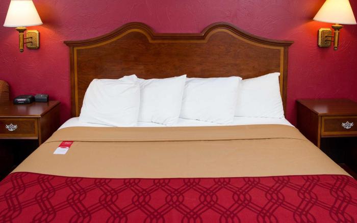 Econo Lodge Sturbridge Route 20