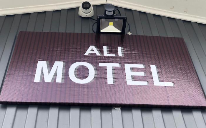 Ali Motel