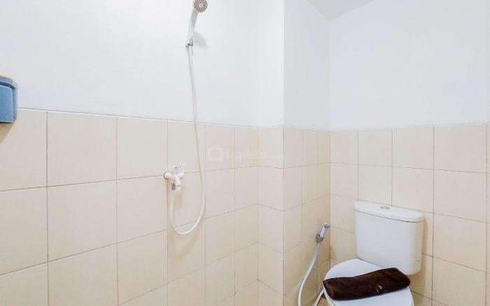 Well Cozy Studio Urbantown Serpong By Travelio