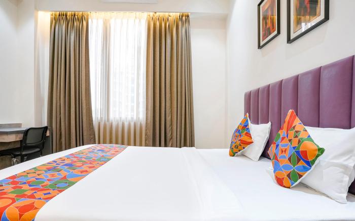 FabHotel Global Spaces - Nr. NESCO Exhibition Center
