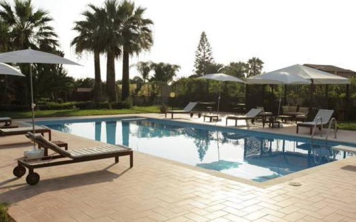 Villa Carlotta Resort
