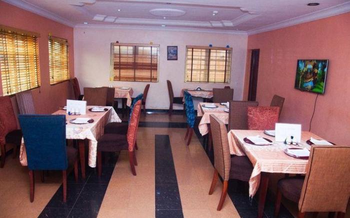 Sugarland Hotel & Suites