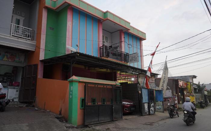 OYO 93876 Athirah Kost Near Permandian Wisata Istana Mappala