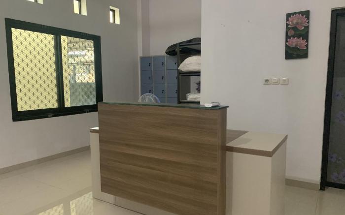 OYO 93876 Athirah Kost Near Permandian Wisata Istana Mappala