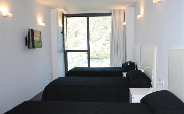 Hostal Tres Campanas