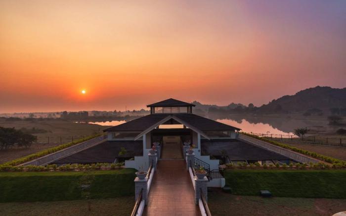 Shathayu Ayurveda Yoga Retreat