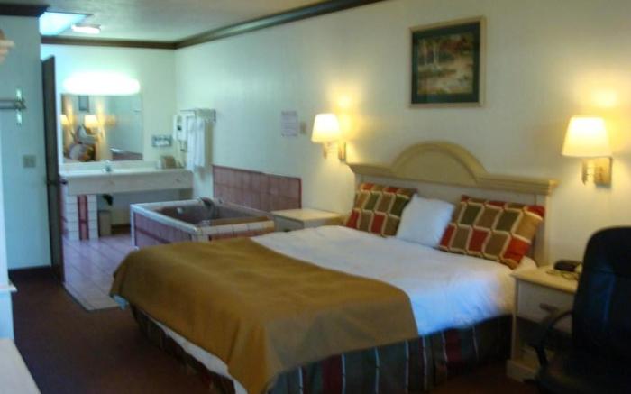 Economy Inn Cuyahoga Falls