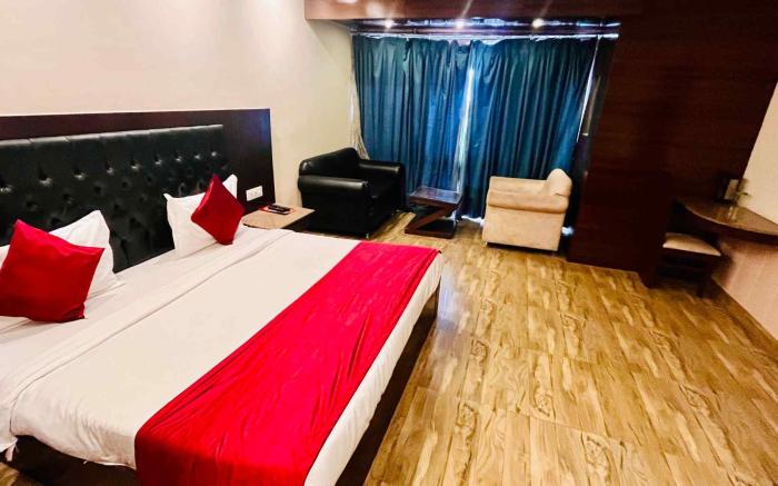 Hotel Himshri Mall Road By Ovata 
