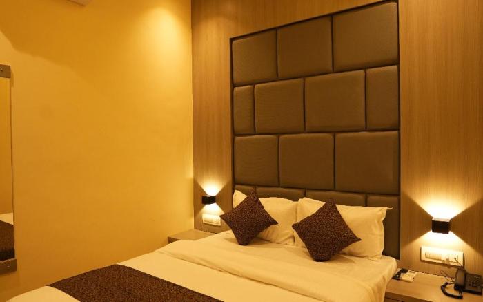HOTEL BOSTON