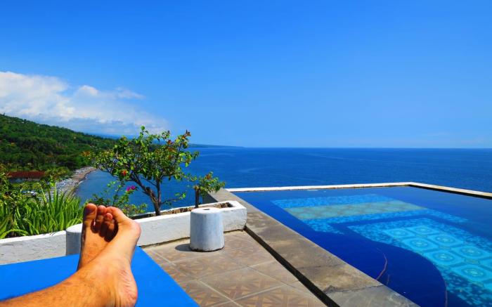 Waenis Sunset View Hotel and Restaurant