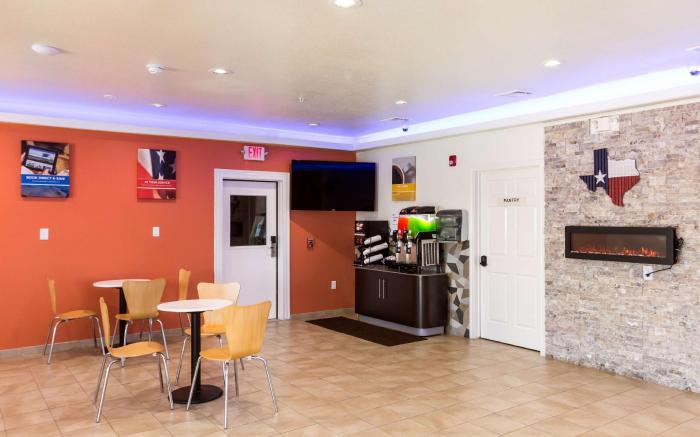 Motel 6 Houston, TX - North