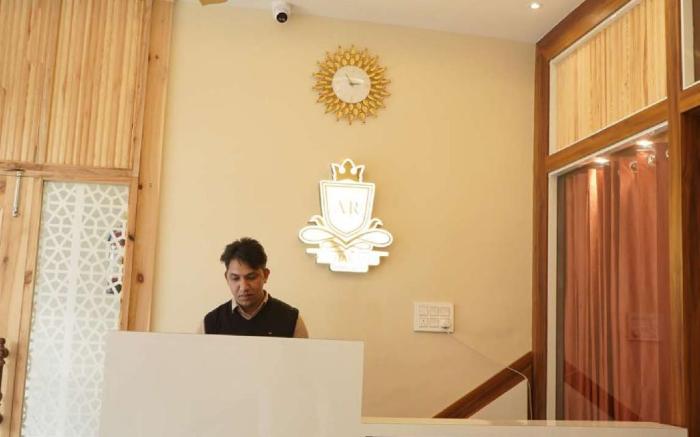 Maharaja Hotel and Restaurant 