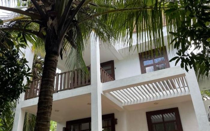 Dinuri Villa