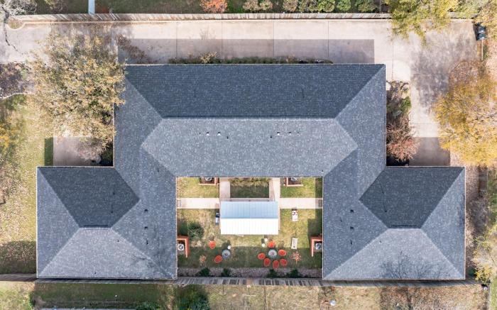 Wanderlust #4 | Hot Tub | Shared Outdoor Space