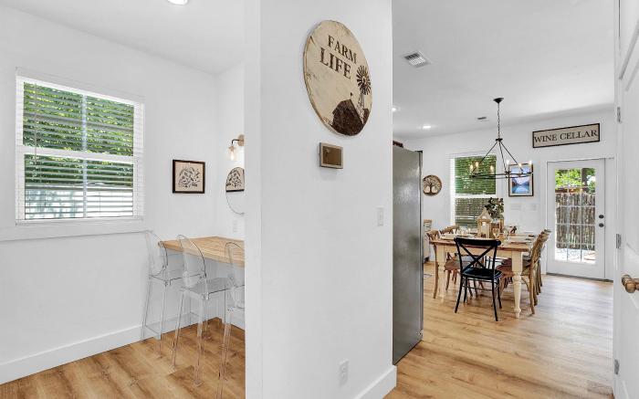 Stunning Home with Hot Tub - Walk to Main
