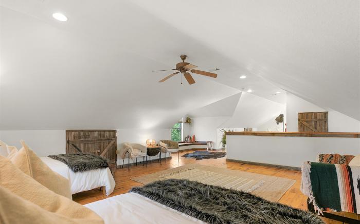Luxury Home with Fire Pit & Hill Country Views