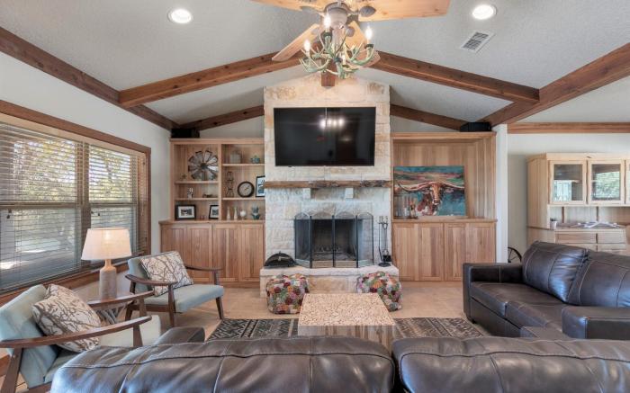 Ranch Retreat Combo with Stunning Creek View-Fire Pit