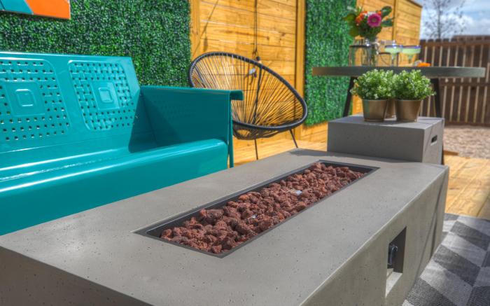 Luxury Modern Home with Hot tub Deck & Firepit!