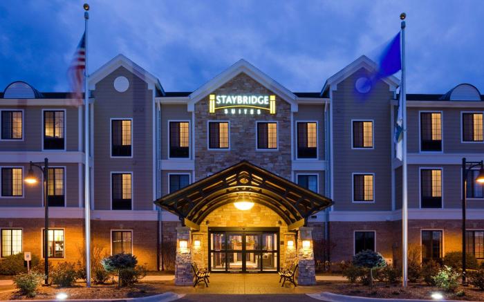 Staybridge Suites Milwaukee West-Oconomowoc By IHG