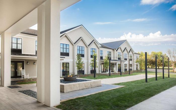 Hotel Renovo Des Moines Urbandale, Tapestry Collection by Hilton