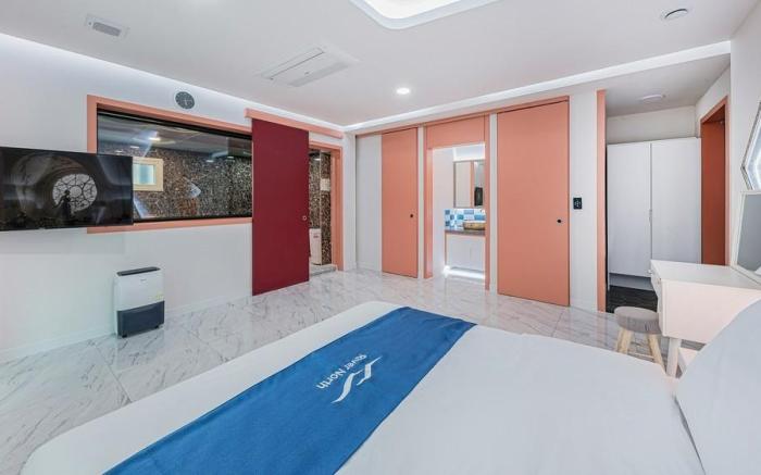 Nami Island River North Pool Villa