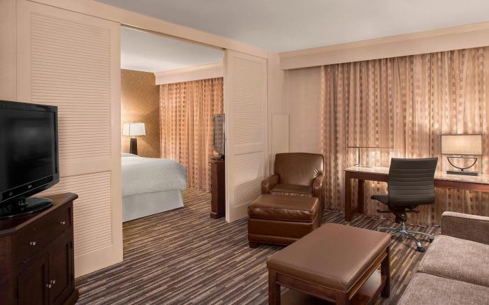 Sheraton Suites Akron Cuyahoga Falls