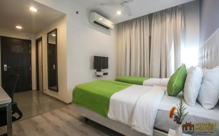 Hotel Mumbai House Airoli, Navi Mumbai