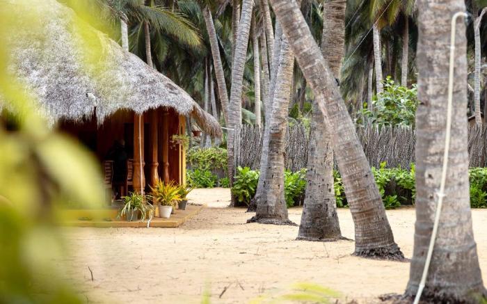 Roshanne Beach Resort