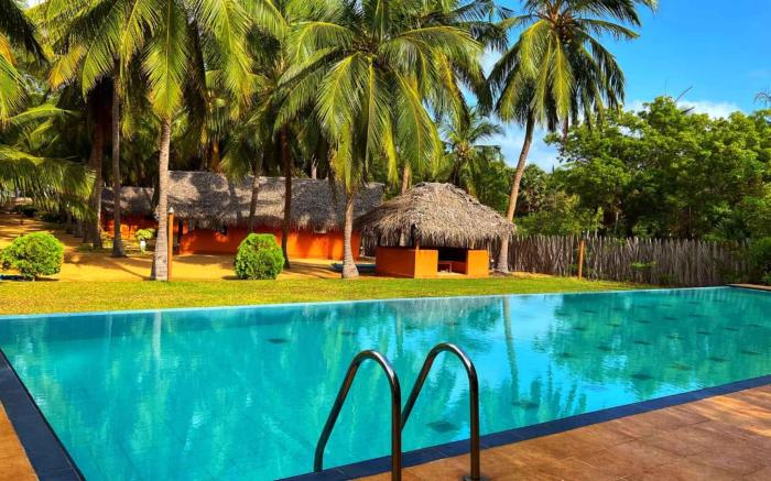 Roshanne Beach Resort