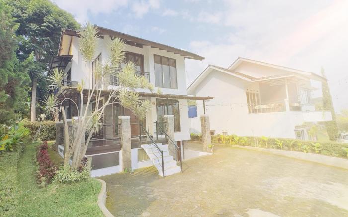 Villa G8 Lembang