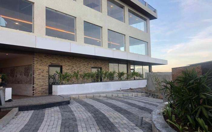 Mount Pico Resorts
